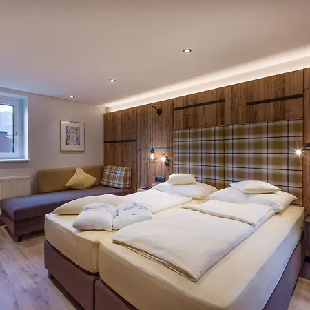 Bergland Lägenhetshotell Söll