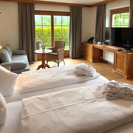 Ξενοδοχείο με διαμερίσματα Bergland Söll