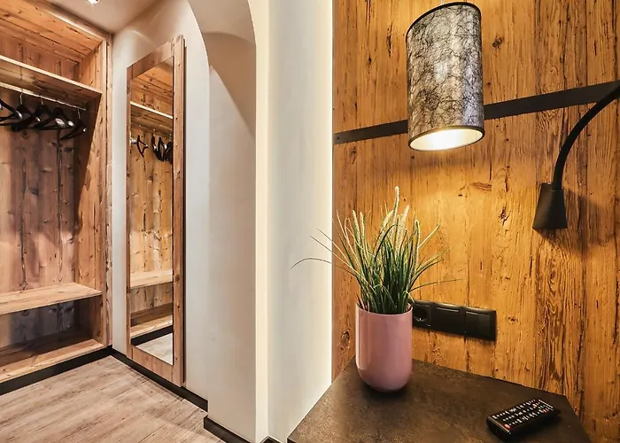 Bergland アパートホテル 4*