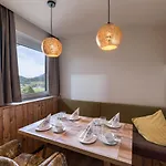 Aparthotel Bergland 4*